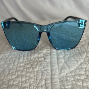 Stylish Blue Sunglasses